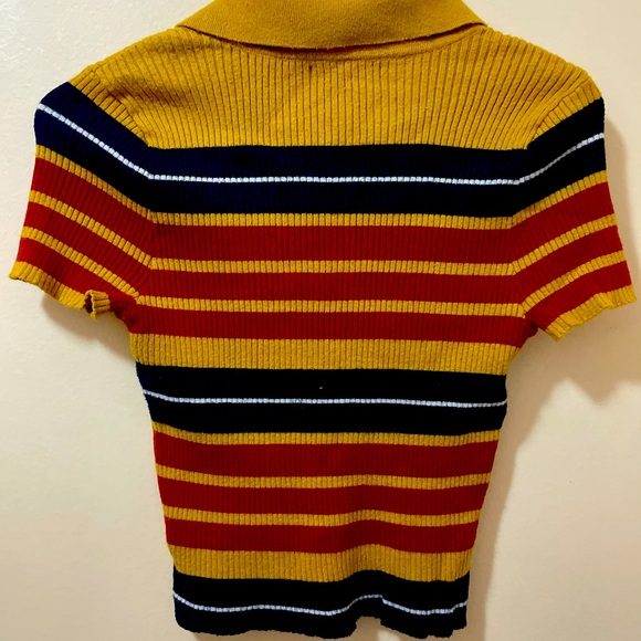 Knit cropped top with bold stripes. - Picture 3 of 3